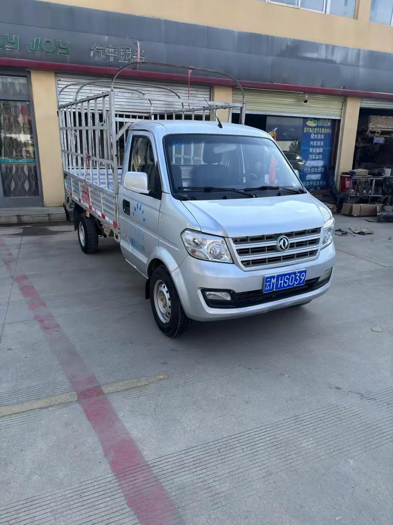 小型东风货车_东风卡车载货_东风小卡货车适合在城市还是乡村道路行驶？